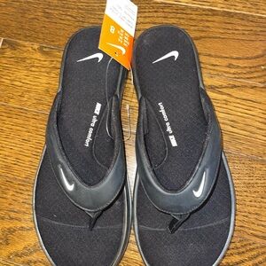 Nike Black Flip Flops